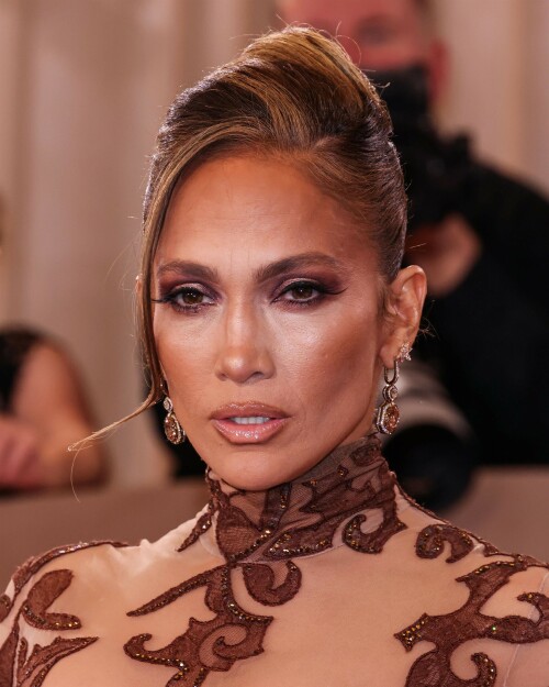 JenniferLopez_2026GokldenGlobesAwards_104_860b559540e6ba29.jpeg