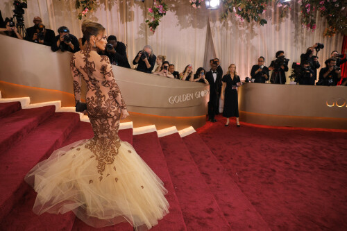 JenniferLopez_2026GokldenGlobesAwards_109_44c7cc6c5cc5e47a.jpeg