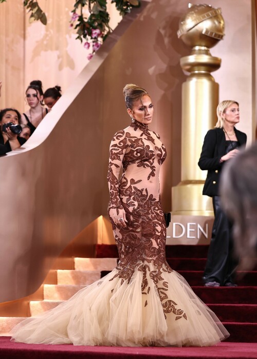 JenniferLopez_2026GokldenGlobesAwards_113_9225679e5a6ccb98.jpeg