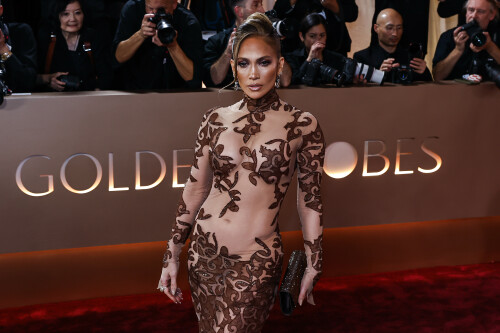 JenniferLopez_2026GokldenGlobesAwards_121_6cbec29ac51af8cb.jpeg