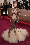 JenniferLopez_2026GokldenGlobesAwards_129_4625f61f3d4851d9