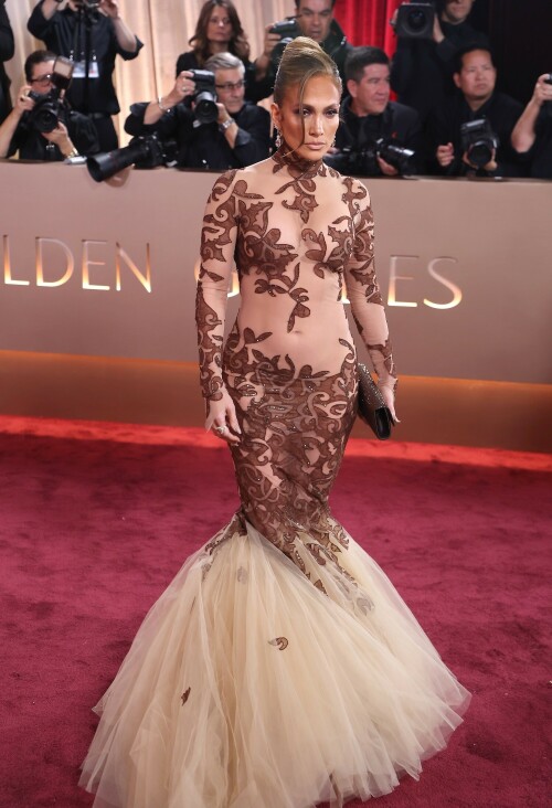 JenniferLopez_2026GokldenGlobesAwards_12_40a6f9ec32cf16f2.jpeg