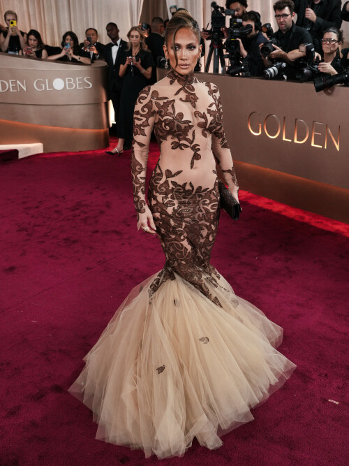 JenniferLopez_2026GokldenGlobesAwards_133_87b0d20e3da8fe4f.jpeg
