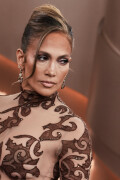 JenniferLopez_2026GokldenGlobesAwards_144_8842915dcc09b910