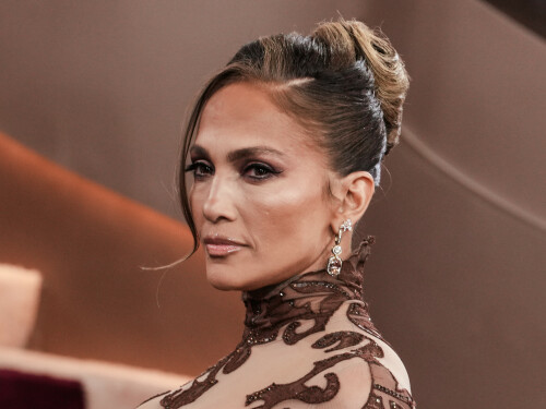 JenniferLopez_2026GokldenGlobesAwards_145_eb763c2c07bb8407.jpeg