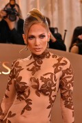 JenniferLopez_2026GokldenGlobesAwards_155_8ada6abe731fda69