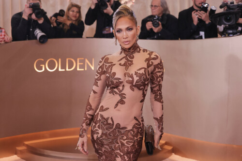 JenniferLopez_2026GokldenGlobesAwards_167_a1ac51deb90a7f8b.jpeg