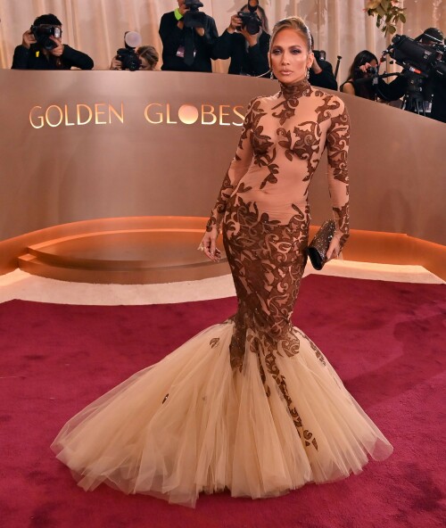 JenniferLopez_2026GokldenGlobesAwards_171_b2c405e28b17db82.jpeg