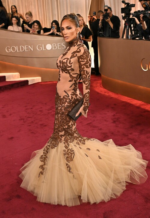 JenniferLopez_2026GokldenGlobesAwards_197_018343b3aa9b8bc2.jpeg