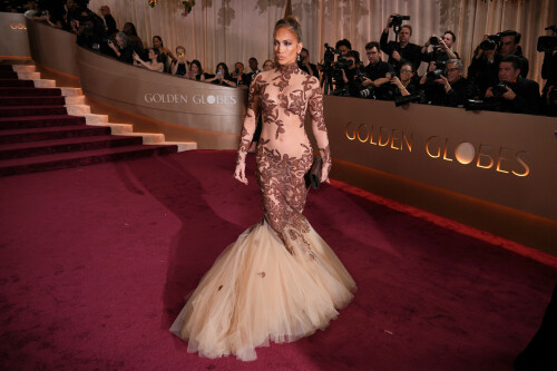 JenniferLopez_2026GokldenGlobesAwards_228_95aa4d7757ddfa03.jpeg