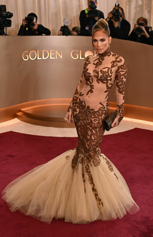 JenniferLopez_2026GokldenGlobesAwards_245_f70838e80faaa8c1.jpeg