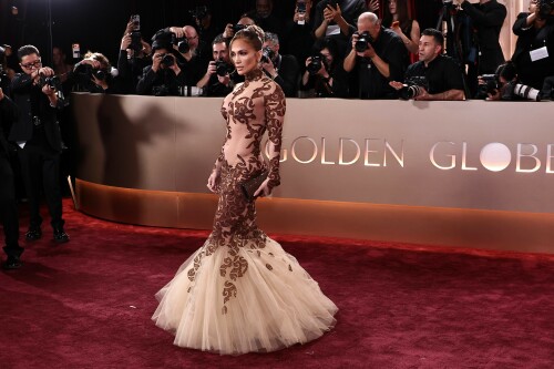 JenniferLopez_2026GokldenGlobesAwards_254_cade59dd880d9a6a.jpeg