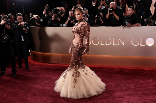 JenniferLopez_2026GokldenGlobesAwards_259_72ebd15e639dace3.jpeg