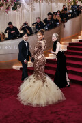 JenniferLopez_2026GokldenGlobesAwards_25_1e8378da9b855fae