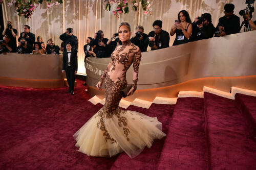 JenniferLopez_2026GokldenGlobesAwards_291_548c13f6a9ece9de.jpeg
