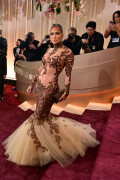 JenniferLopez_2026GokldenGlobesAwards_291_548c13f6a9ece9de