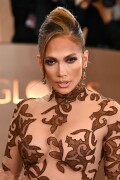 JenniferLopez_2026GokldenGlobesAwards_48_bbd79f49e7537abd