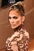 JenniferLopez_2026GokldenGlobesAwards_56_09482421f2a598df