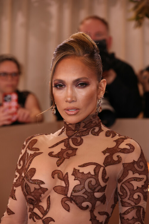 JenniferLopez_2026GokldenGlobesAwards_73_3e6dd274f0063bbb.jpeg