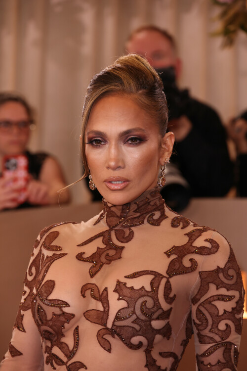 JenniferLopez_2026GokldenGlobesAwards_74_1549887b21fe653c.jpeg