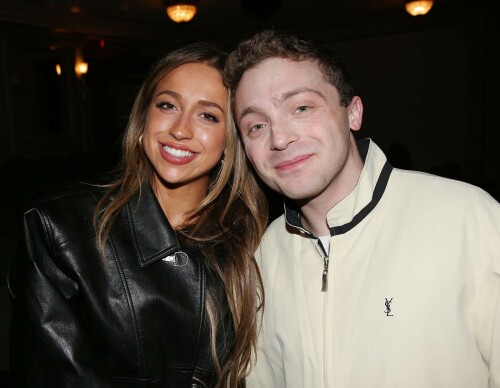 Kosty555-0007f6eb8ec7ab7b9f31