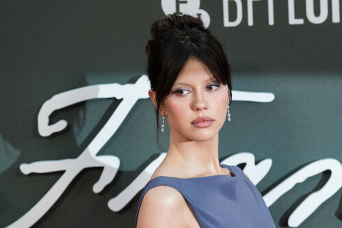 Kosty555-0057dbf01fe7d7ef3975