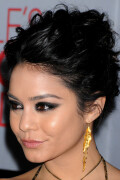 VanessaHudgens_2012PeoplesChoiceAwards_104_HQpicsSpace9518f003de918acf