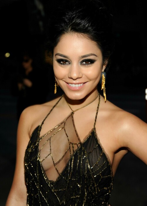 VanessaHudgens_2012PeoplesChoiceAwards_114_HQpicsSpacefc7fd5a7428bff71.jpeg