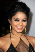 VanessaHudgens_2012PeoplesChoiceAwards_3_HQpicsSpace756a31ad805cec44