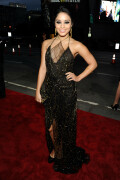 VanessaHudgens_2012PeoplesChoiceAwards_44_HQpicsSpacee951ae08a127e28d