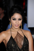 VanessaHudgens_2012PeoplesChoiceAwards_70_HQpicsSpace73c566931bf4b6e6