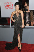 VanessaHudgens_2012PeoplesChoiceAwards_73_HQpicsSpace94382e3af7c201d2