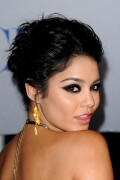 VanessaHudgens_2012PeoplesChoiceAwards_98_HQpicsSpace7753ec9dcf4fd47b