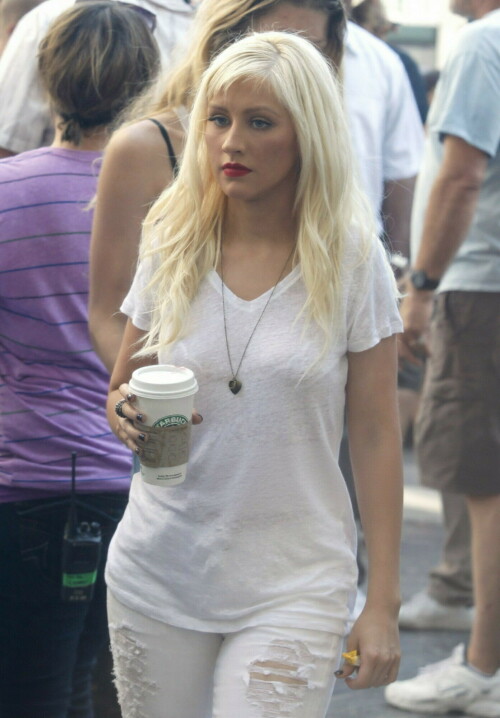 ChristinaAguilera_ChristianCharityWorldHungerRelief_July152009_21e5f52c8e03319456
