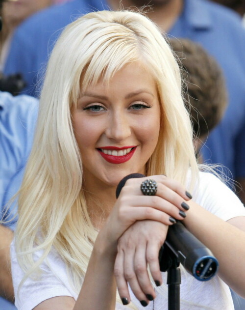 ChristinaAguilera_ChristianCharityWorldHungerRelief_July152009_42dd297bd0a34ee360