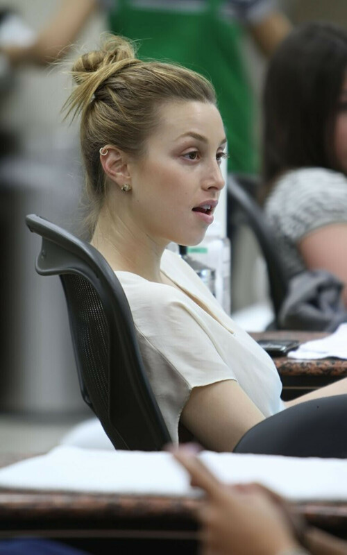 Whitney_Port__Kosty555info_January282011_3_7e27921923f600ec.jpeg