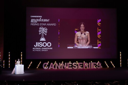 Jisoo_April232026_Canneseries_HQPicsSpace_100_c8a080e2b21fb754.jpeg
