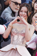 Jisoo_April232026_Canneseries_HQPicsSpace_123_5e59aff367f23ae8