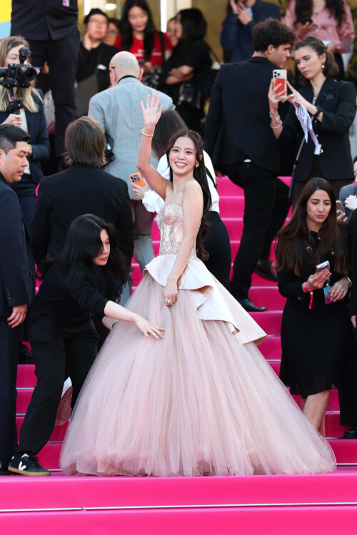 Jisoo_April232026_Canneseries_HQPicsSpace_66_e840432729741e41.jpeg
