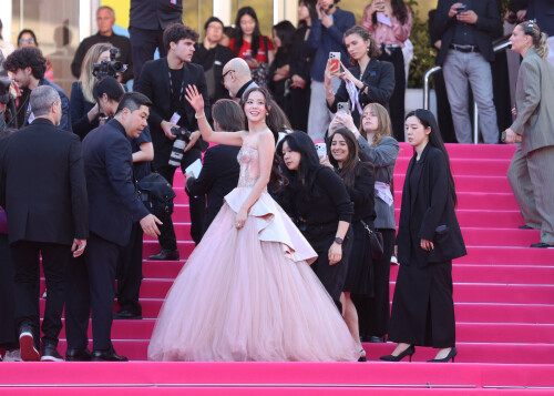 Jisoo_April232026_Canneseries_HQPicsSpace_75_ec1a66dcca4e15de.jpeg