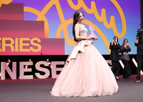 Jisoo_April232026_Canneseries_HQPicsSpace_83_b8c581414f2feadf.jpeg