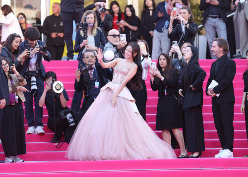 Jisoo_April232026_Canneseries_HQPicsSpace_85_2f399c1892257677.jpeg