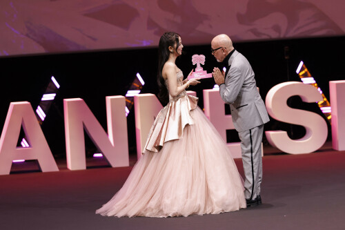 Jisoo_April232026_Canneseries_HQPicsSpace_155_9197e7cda9655f03.jpeg
