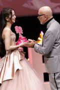 Jisoo_April232026_Canneseries_HQPicsSpace_157_d98931767e25550c
