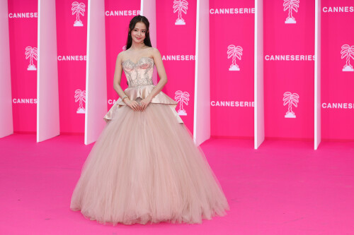 Jisoo_April232026_Canneseries_HQPicsSpace_170_bb4c2af3415aef88.jpeg