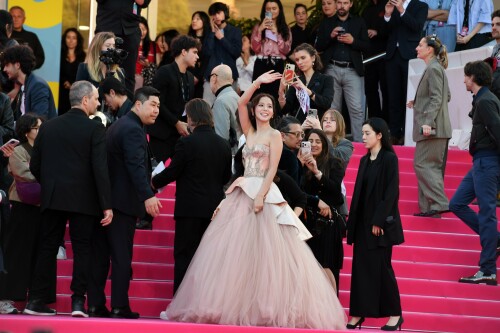 Jisoo_April232026_Canneseries_HQPicsSpace_205_41a42f166d4f5360.jpeg