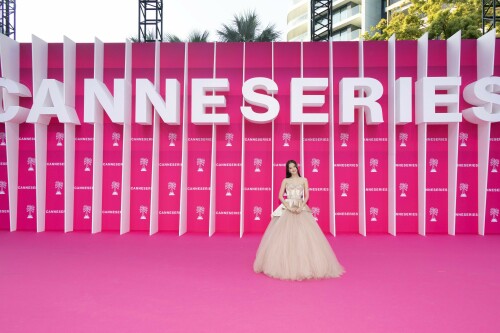 Jisoo_April232026_Canneseries_HQPicsSpace_214_d0dc2d28f569e39b.jpeg