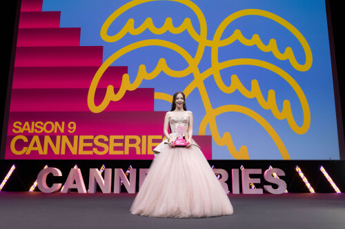 Jisoo_April232026_Canneseries_HQPicsSpace_217_c25e79e5869ac724.jpeg