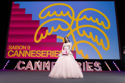 Jisoo_April232026_Canneseries_HQPicsSpace_219_0ee551a7529770ca.jpeg
