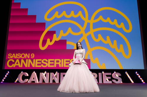 Jisoo_April232026_Canneseries_HQPicsSpace_222_0c18a88b529d523b.jpeg